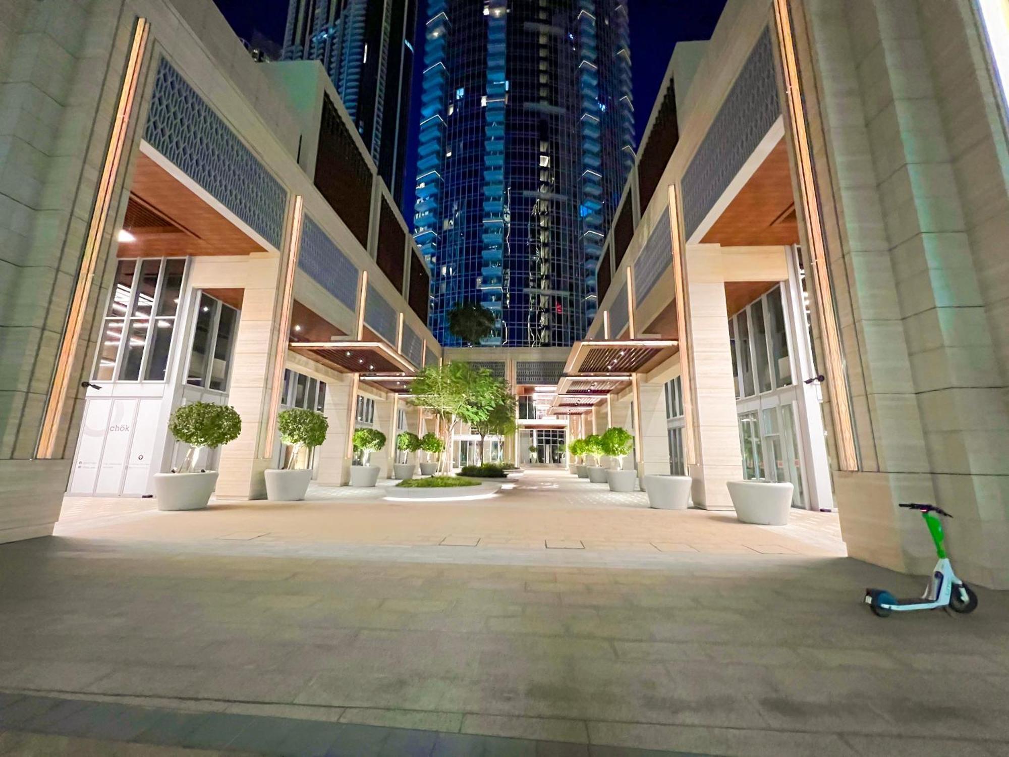 Downtown Luxury - Stunning Burj Khalifa & Sea View - 5 Minutes Walk To Dubai Mall Dış mekan fotoğraf