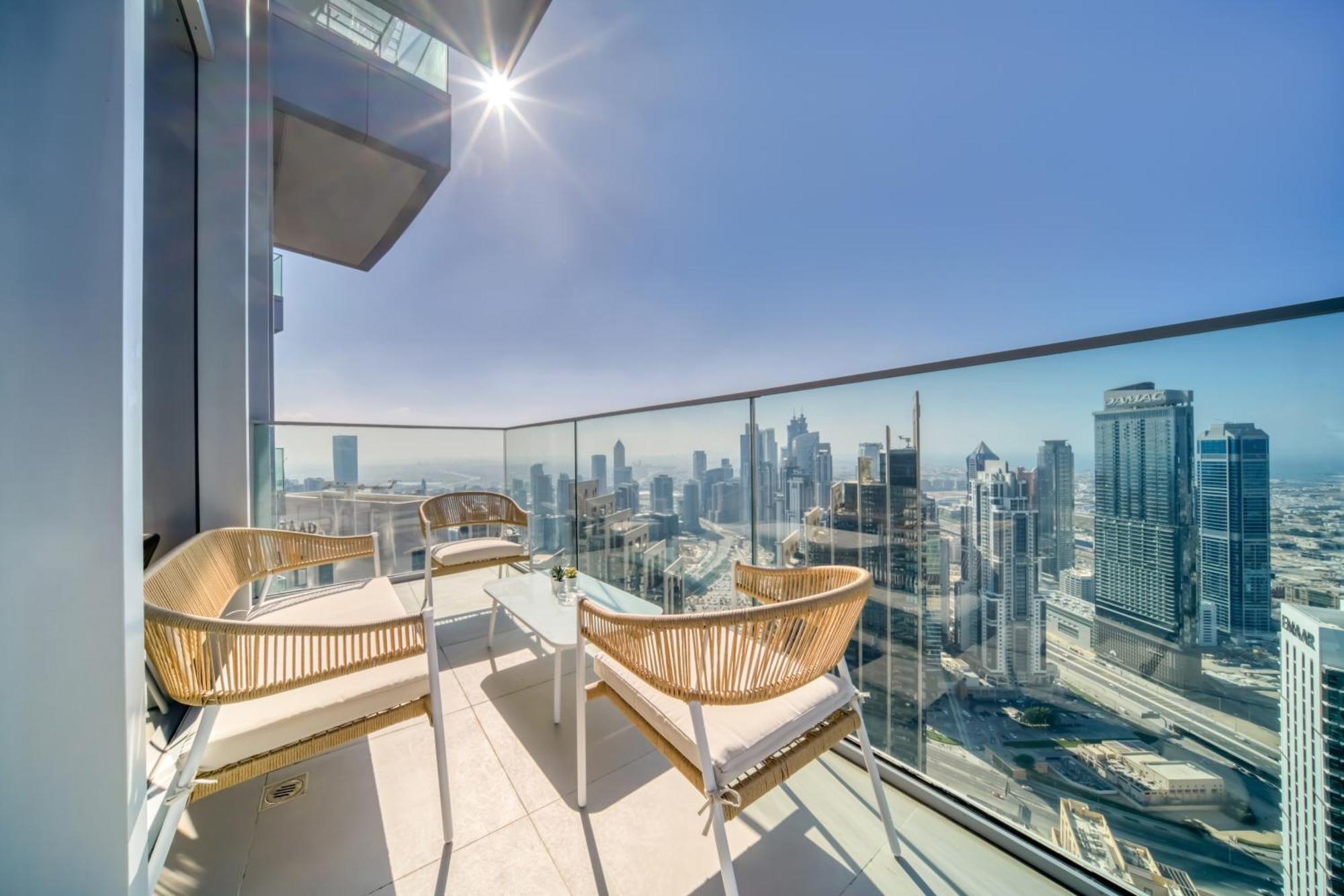 Downtown Luxury - Stunning Burj Khalifa & Sea View - 5 Minutes Walk To Dubai Mall Dış mekan fotoğraf
