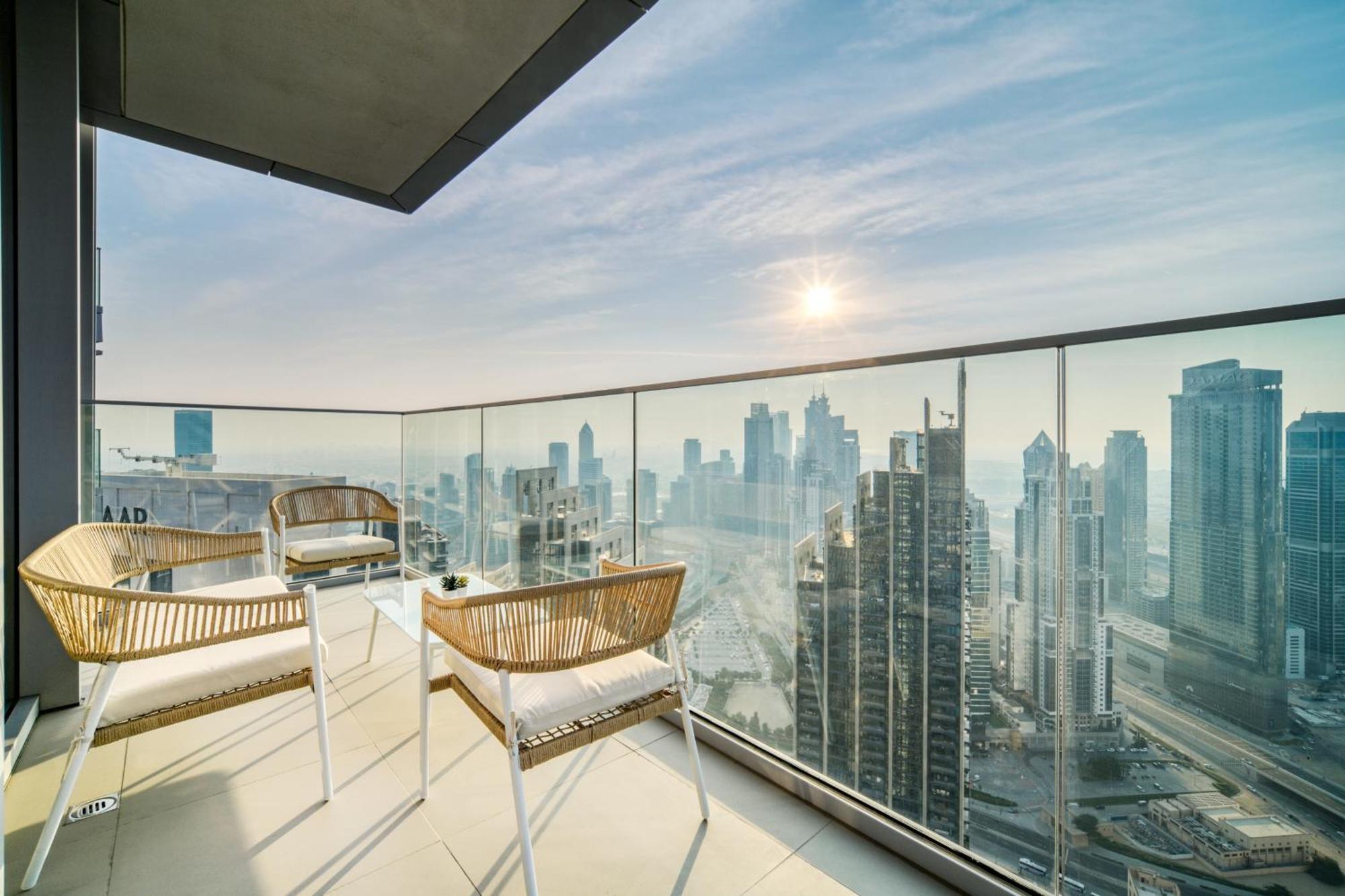 Downtown Luxury - Stunning Burj Khalifa & Sea View - 5 Minutes Walk To Dubai Mall Dış mekan fotoğraf