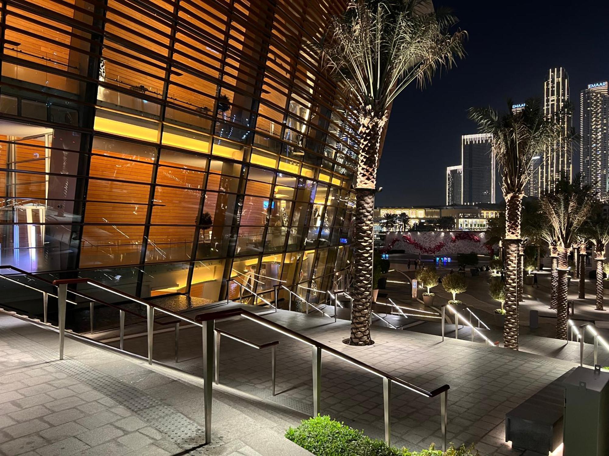 Downtown Luxury - Stunning Burj Khalifa & Sea View - 5 Minutes Walk To Dubai Mall Dış mekan fotoğraf